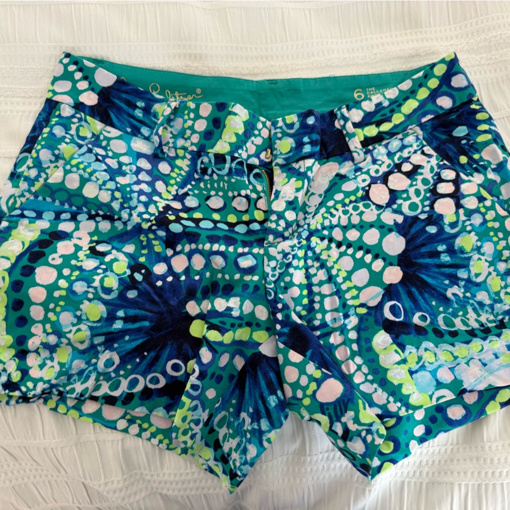 Lilly Pulitzer Colorful Abstract Print Shorts - Green Blue Pink